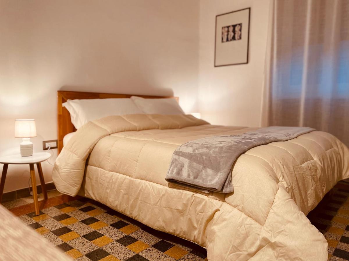 Il Giardino Di Iole Via Giovanni Amendola N36 Bed & Breakfast ซัสซารี ภายนอก รูปภาพ